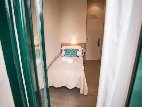 Hotel Kalima Caldes D'Estrach Ngoại thất bức ảnh