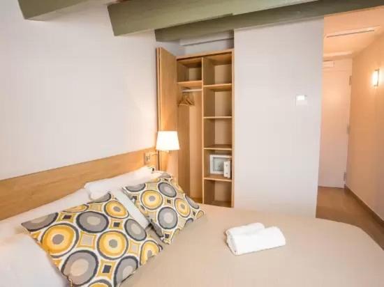 Hotel Kalima Caldes D'Estrach Ngoại thất bức ảnh