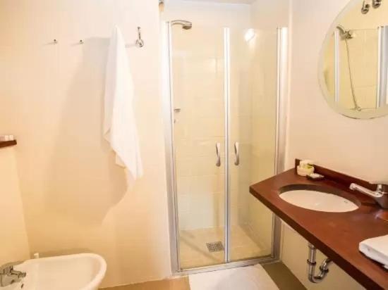 Hotel Kalima Caldes D'Estrach Ngoại thất bức ảnh
