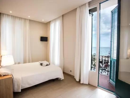 Hotel Kalima Caldes D'Estrach Ngoại thất bức ảnh